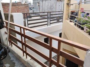 Balcony in 2 BHK Builder Floor at Sector 21 – for Rent