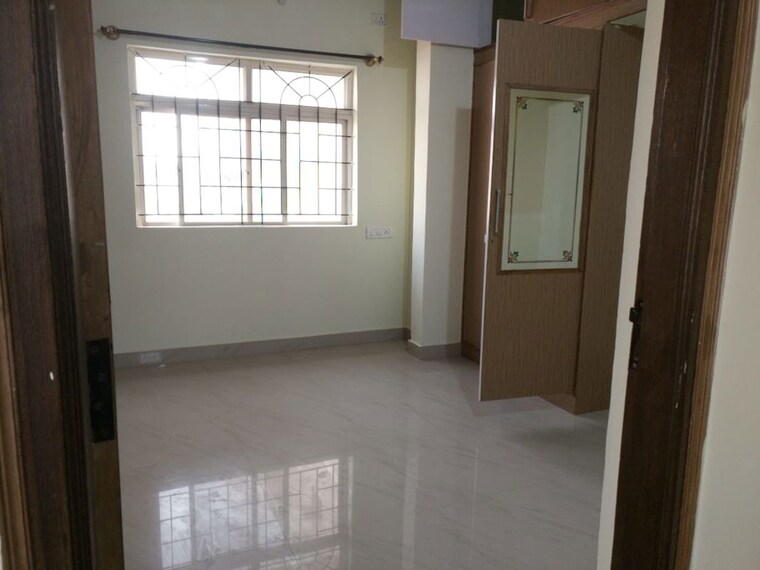 Room, nri layout 2 Bedroom 1200 Sq.Ft. Builder Floor In Nri Layout Bangalore 10521016