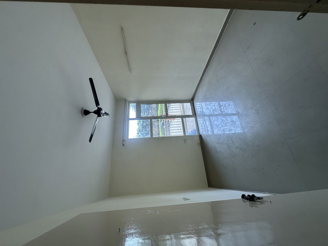2 BHK 700 Sq.Ft. Apartment in Pyramid Square