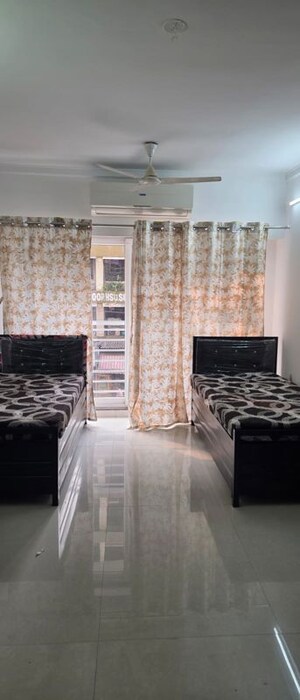 Room in  Pg at Bhatwadi – for Rent