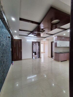 Building Lobby in 3 BHK Builder Floor at Sector 23 – for Rent