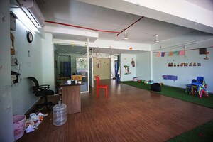 Parking in  Showroom at Shela – for Sale