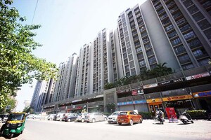  Showroom For Sale in Shela