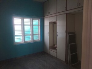 Room in 2 BHK Builder Floor at Akshya Nagar – for Rent