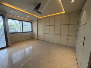 Room in 2 BHK Builder Floor at Palam Vihar – for Rent