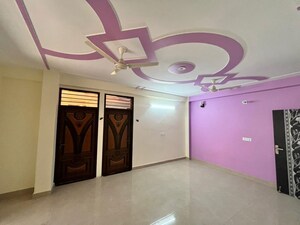Room in 3 BHK Apartment at Freedom Fighters Enclave – for Rent