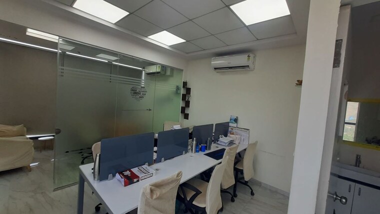 Team Area, vishwa-plan-s-business-park Commercial Office Space 700 Sq.Ft. In Nerul Navi Mumbai 10521057