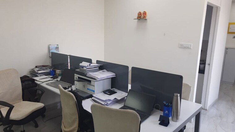 Team Area, vishwa-plan-s-business-park Commercial Office Space 700 Sq.Ft. In Nerul Navi Mumbai 10521057