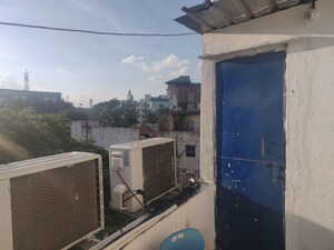  Office Space – Exterior View View at Richmond Premier, Richmond Road - for Rent