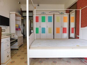 Room in 2.5 BHK Apartment at Nambiar Millennia, Sarjapur Road – for Sale