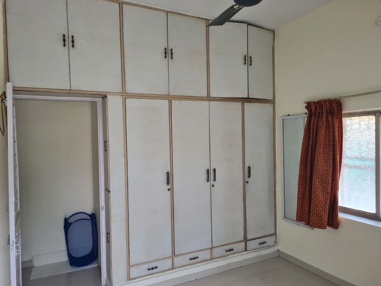 undefined, ambawadi 2 Bedroom 900 Sq.Ft. Apartment In Ambawadi Ahmedabad 10521091