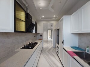 Building Lobby in 1 BHK Builder Floor at Palam Vihar Residents Association, Palam Vihar – for Rent