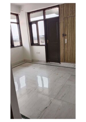 Room in 4 BHK Apartment at Sector 12 Dwarka – for Sale