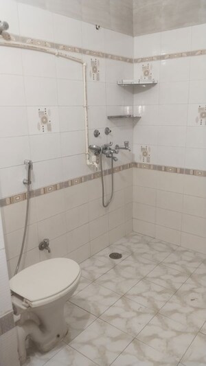 Bathroom in 2 BHK Builder Floor at Gomti Nagar – for Rent