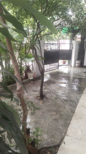 Balcony in 2 BHK Builder Floor at Gomti Nagar – for Rent