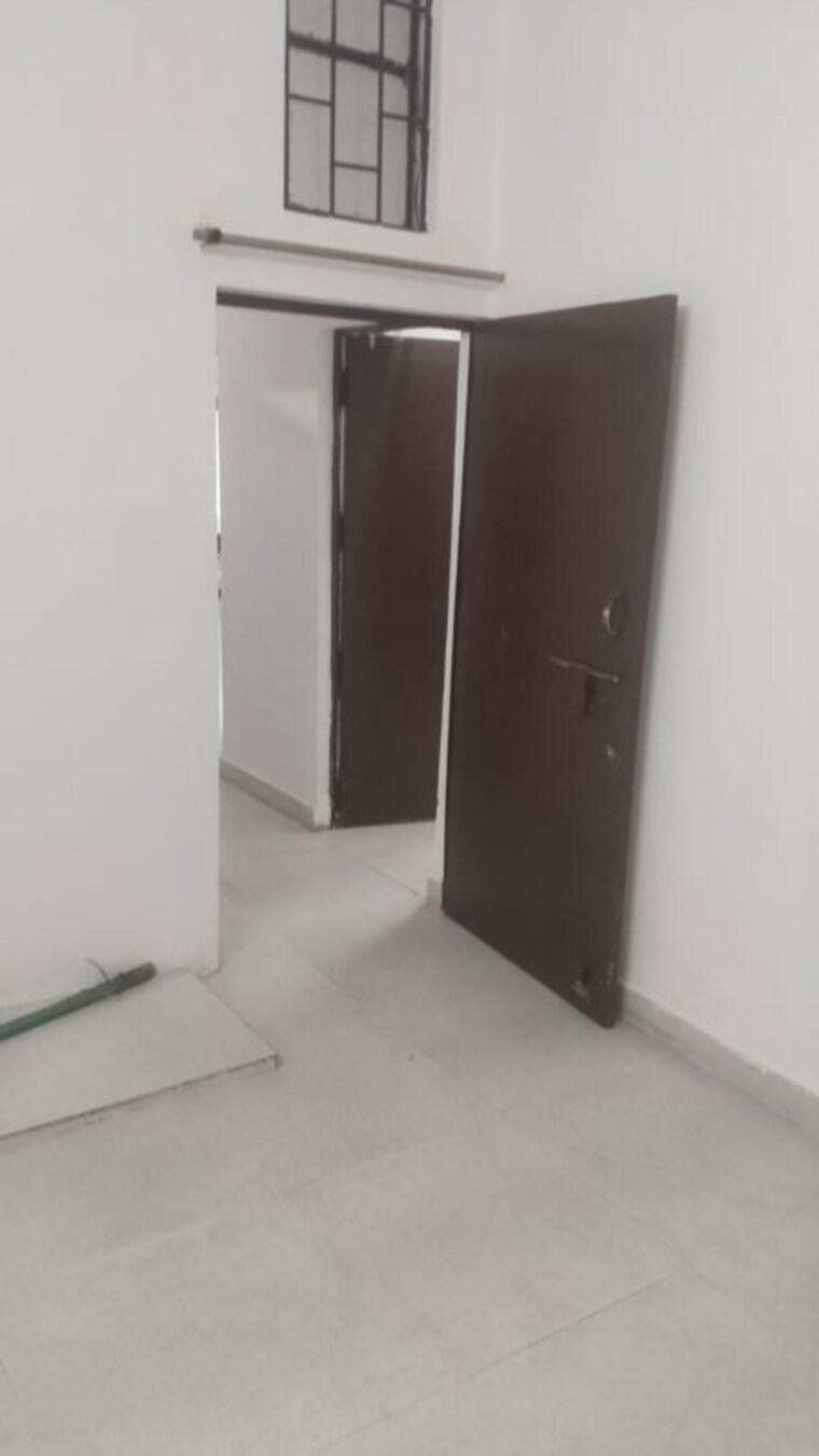 Room, gomti nagar 2 Bedroom 1500 Sq.Ft. Builder Floor In Gomti Nagar Lucknow 10521164