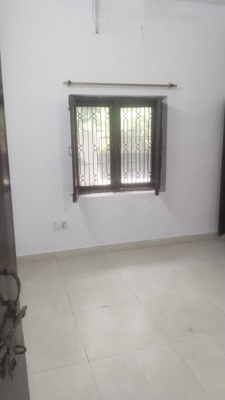Room, gomti nagar 2 Bedroom 1500 Sq.Ft. Builder Floor In Gomti Nagar Lucknow 10521164