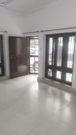 2 BHK Builder Floor For Rent in Gomti Nagar