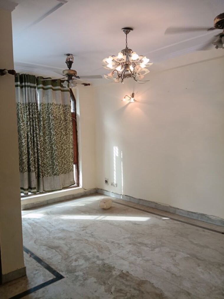 Room, rwa-apartments-sector-26 2 Bedroom 1000 Sq.Ft. Builder Floor In Sector 26 Noida 10521154