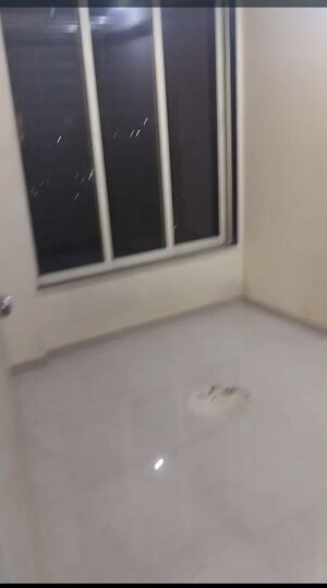 Room in 1 BHK Apartment at Matunga Vashudha CHS, Matunga – for Rent