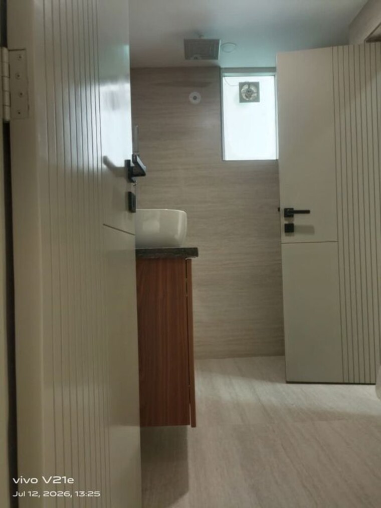 Bathroom, dwarka 4 Bedroom 2700 Sq.Ft. Apartment In Dwarka Delhi 10521177