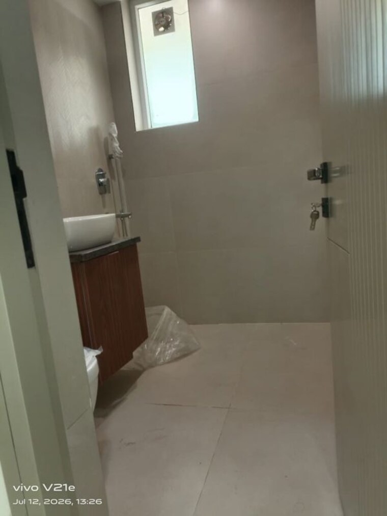 Bathroom, dwarka 4 Bedroom 2700 Sq.Ft. Apartment In Dwarka Delhi 10521177