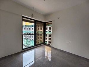 Room in 3 BHK Apartment at Neo Akshaya Residency, Borivali West – for Sale