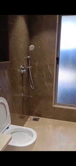 Furnished Amenities in 2 BHK Apartment at Level The Residences, Andheri West – for Rent