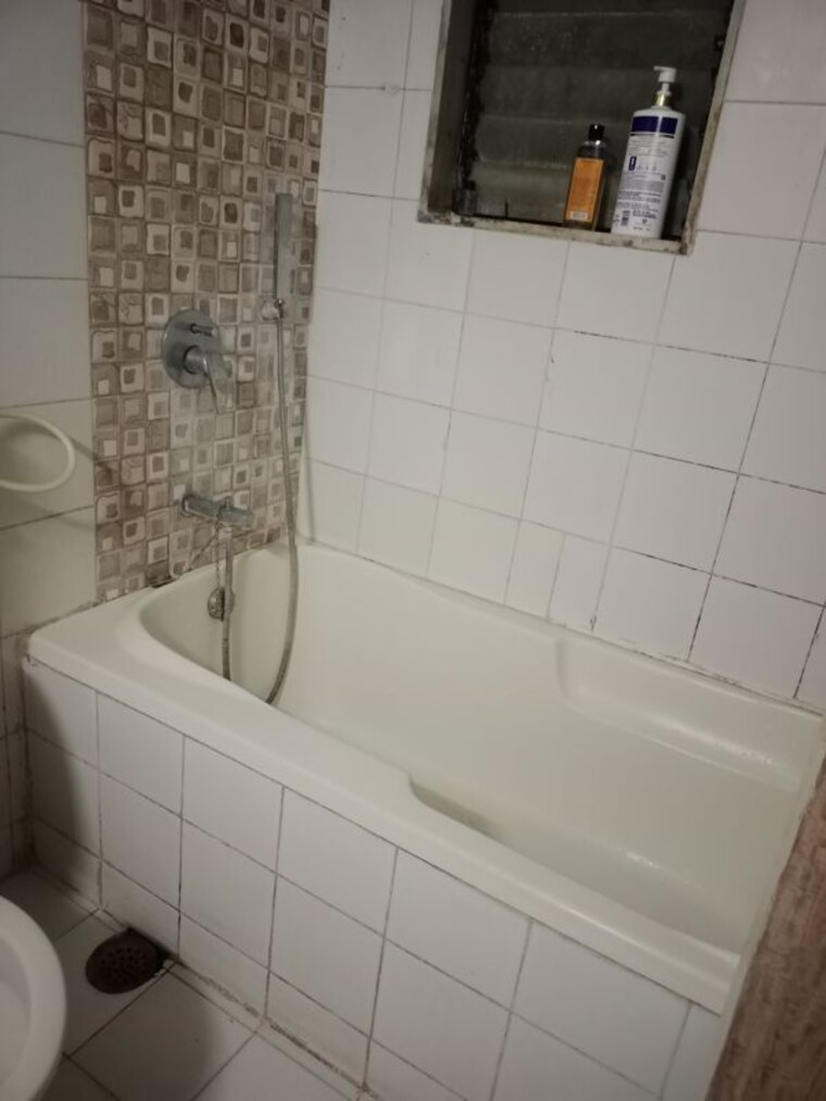 Bathroom, royal-palms 2.5 Bedroom 1325 Sq.Ft. Apartment In Goregaon East Mumbai 10521194