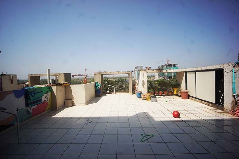 Balcony, sargasan 2 Bedroom 176 Sq.Yd. Penthouse In Sargasan Gandhinagar 10521160