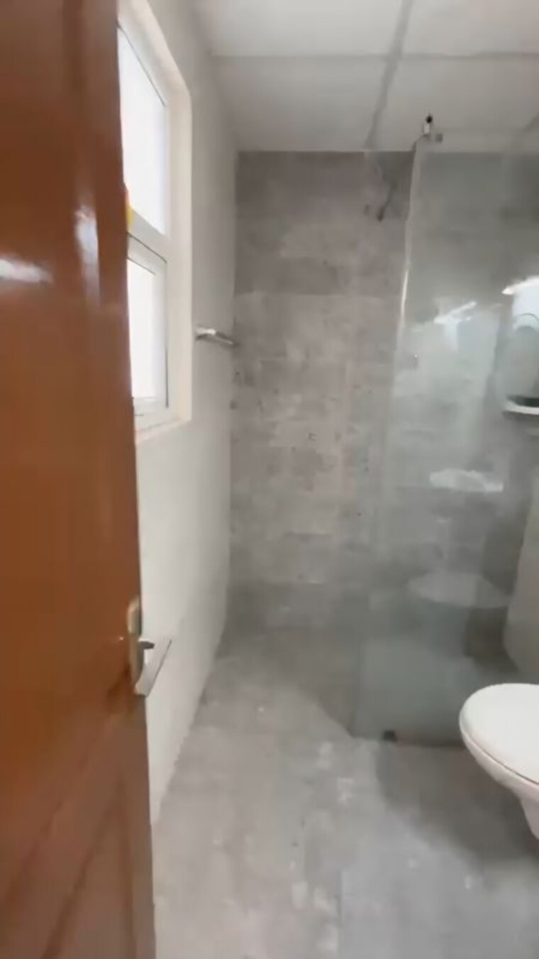 Bathroom, omaxe-royal-residency-faridabad 3 Bedroom 1940 Sq.Ft. Apartment In Sector 79 Faridabad 10521180