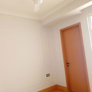 Room in 4 BHK Builder Floor at DLF The Grove, Sector 54 – for Sale