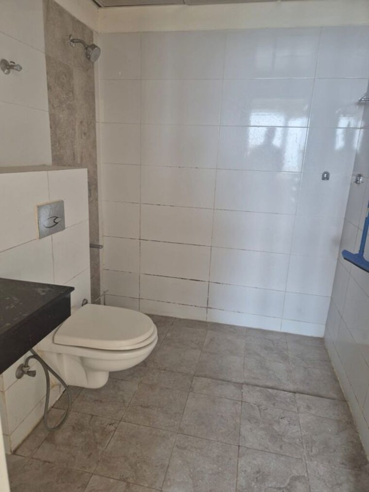 Bathroom, mahindra-aura 3 Bedroom 1615 Sq.Ft. Apartment In Sector 110a Gurgaon 10521239