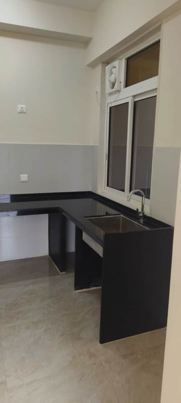 Kitchen, tata-serein 2 Bedroom 700 Sq.Ft. Apartment In Pokhran Road No Two Thane 10521250