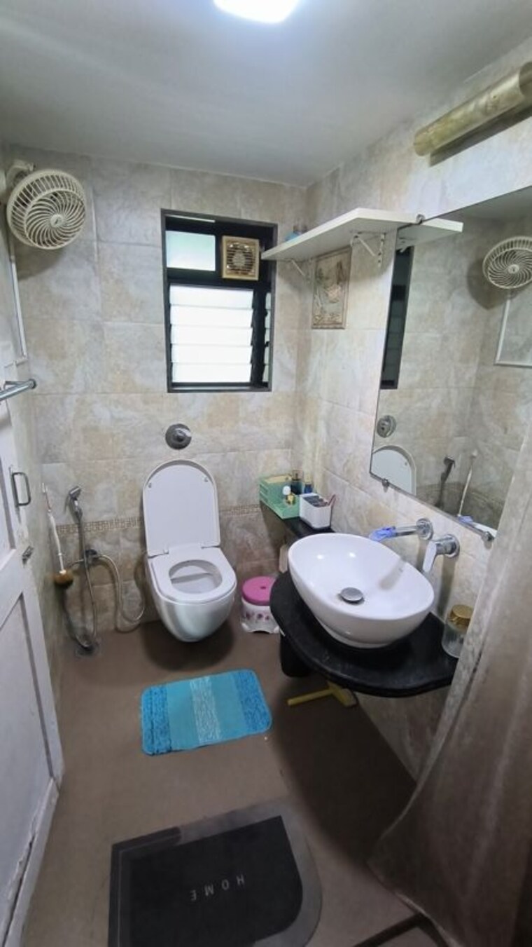 Bathroom, sb-purushottam-towers 3 Bedroom 1500 Sq.Ft. Apartment In Prabhadevi Mumbai 10521245