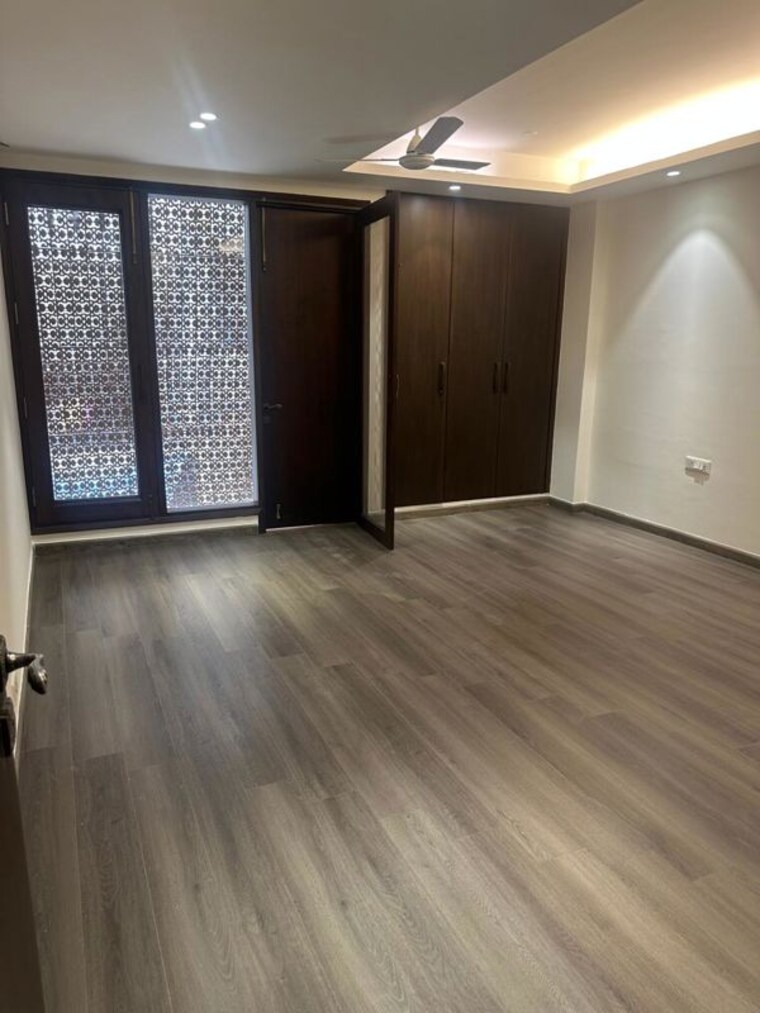 Room, greater kailash i 4 Bedroom 2500 Sq.Ft. Builder Floor In Greater Kailash I Delhi 10521277