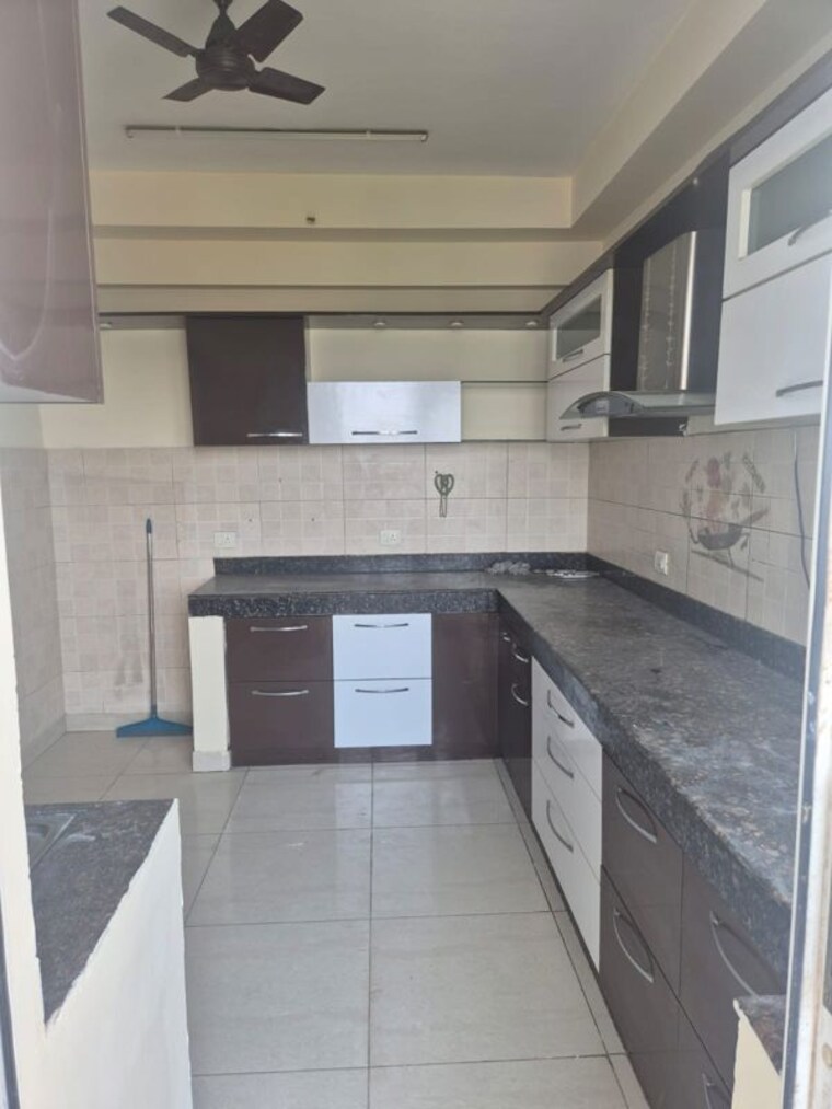 Kitchen, mahindra-aura 3 Bedroom 1615 Sq.Ft. Apartment In Sector 110a Gurgaon 10521262