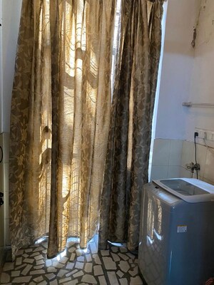Furnished Amenities in 3 BHK Builder Floor at Malviya Nagar – for Rent