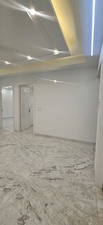 4 BHK 300 Sq.Yd. Builder Floor in Sector 43