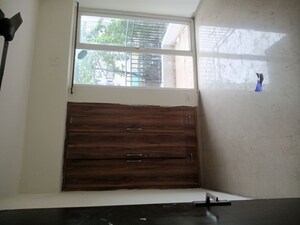 Room in 3 BHK Apartment at Nirala World Estate I, Tech Zone 4 Greater Noida – for Rent