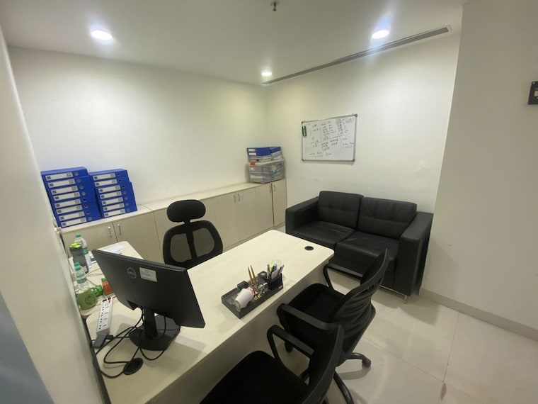 Team Area, spaze-itech-park Commercial Office Space 2000 Sq.Ft. In Sector 49 Gurgaon 10521322