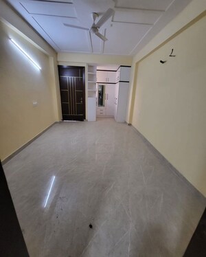 3 BHK Builder Floor For Rent in Chattarpur