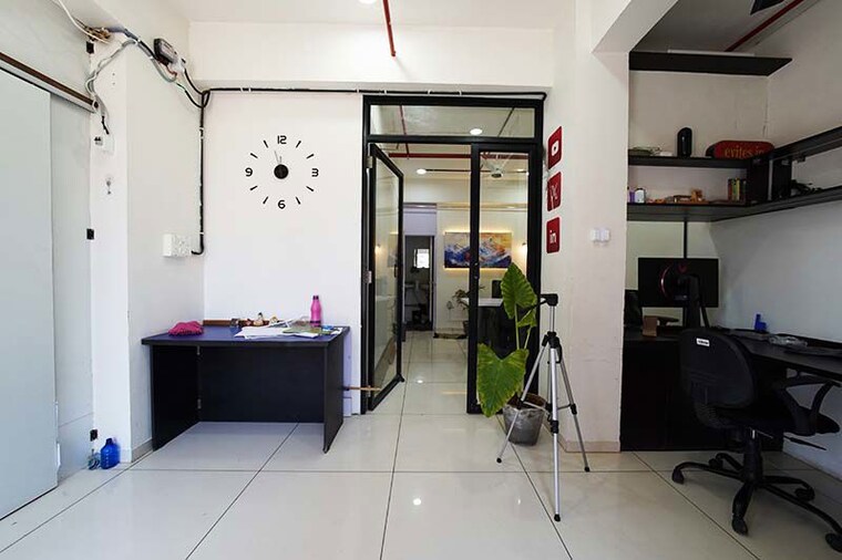 Team Area, tragad Commercial Office Space 1400 Sq.Ft. In Tragad Ahmedabad 10521338