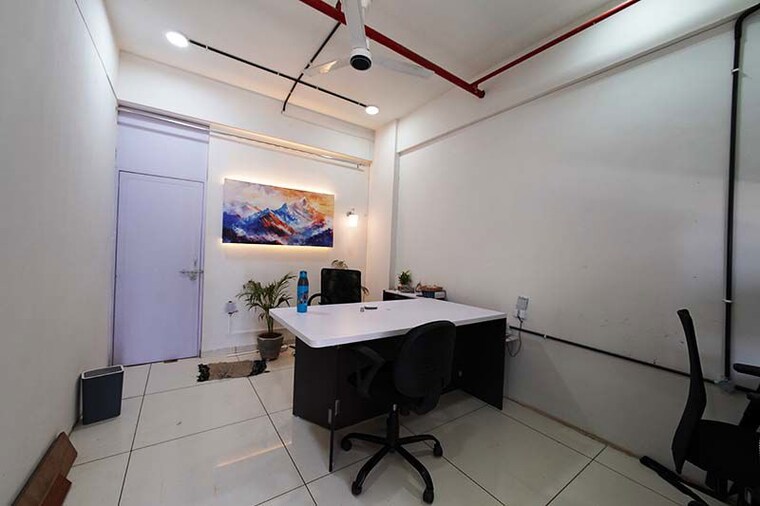 Team Area, tragad Commercial Office Space 1400 Sq.Ft. In Tragad Ahmedabad 10521338
