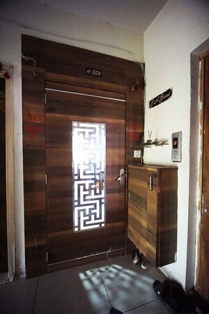 Furnished Amenities in 2 BHK Apartment at Nava Naroda – for Sale
