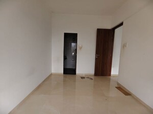 2.5 BHK Apartment For Rent in Babhai Naka