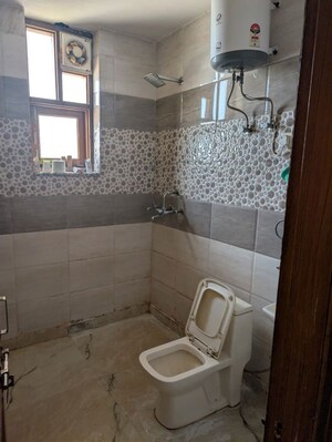 Bathroom in 2 BHK Builder Floor at Sector 39 – for Rent