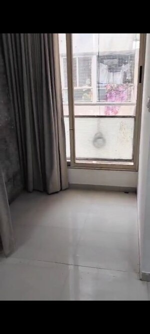 Room in 2 BHK Apartment at Sangath Nano, Motera – for Rent