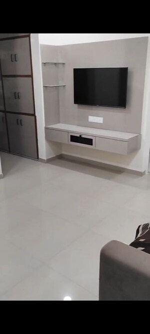 Room in 2 BHK Apartment at Sangath Nano, Motera – for Rent