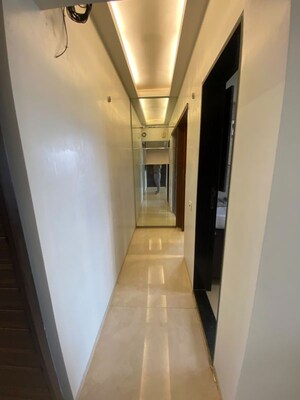  2 BHK Apartment at Versova – for Rent